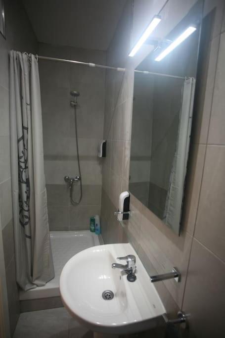 Apartamento Divina Malasana Madrid Exterior foto